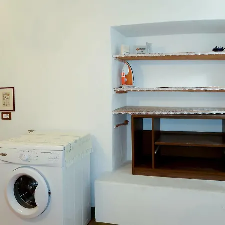 Locazione Turistica Vecchia Scuola Διαμέρισμα *